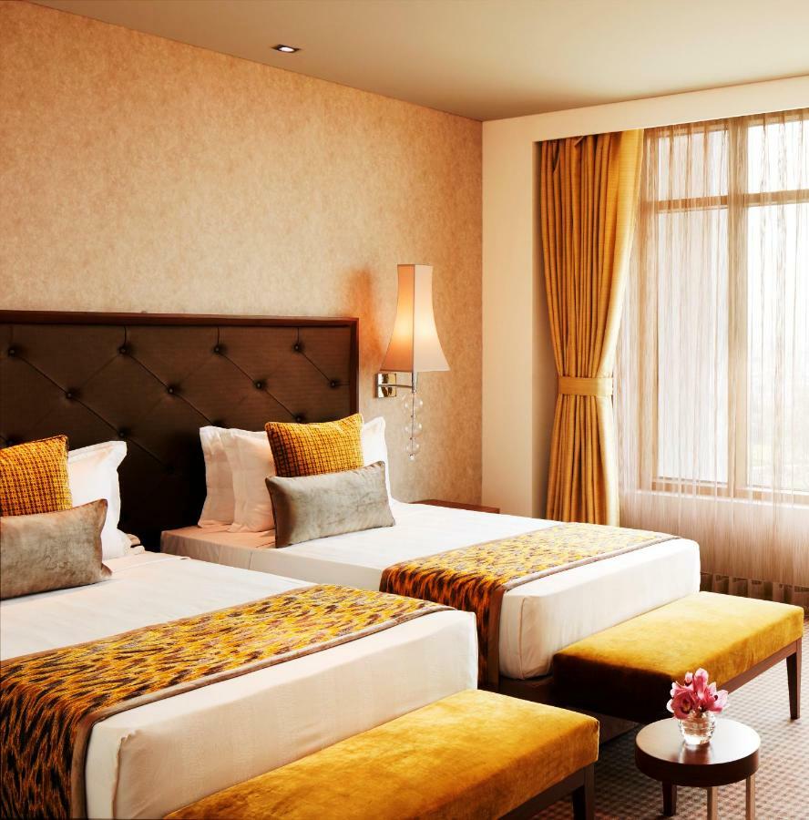 Отель Taj Swarna, Амритсар Экстерьер фото Deluxe Room